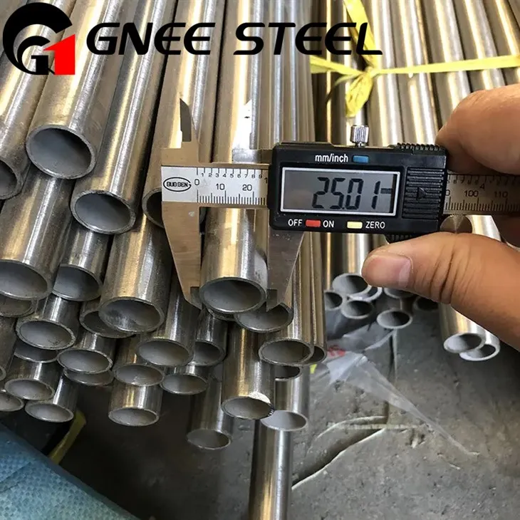 Ikki tomonlama UNS N08020 UNS S32760 qotishma quvur